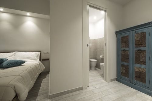 Piazza Martiri Rooms Каляри Екстериор снимка